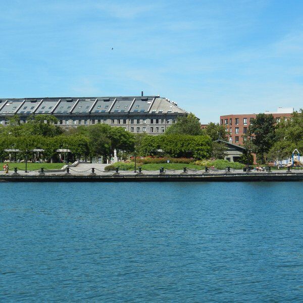 Christopher_Columbus_Waterfront_Park.jpg