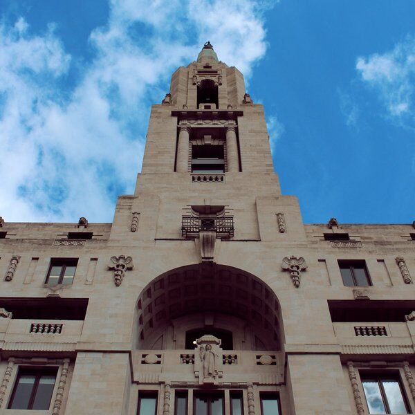 Alphabeta Building