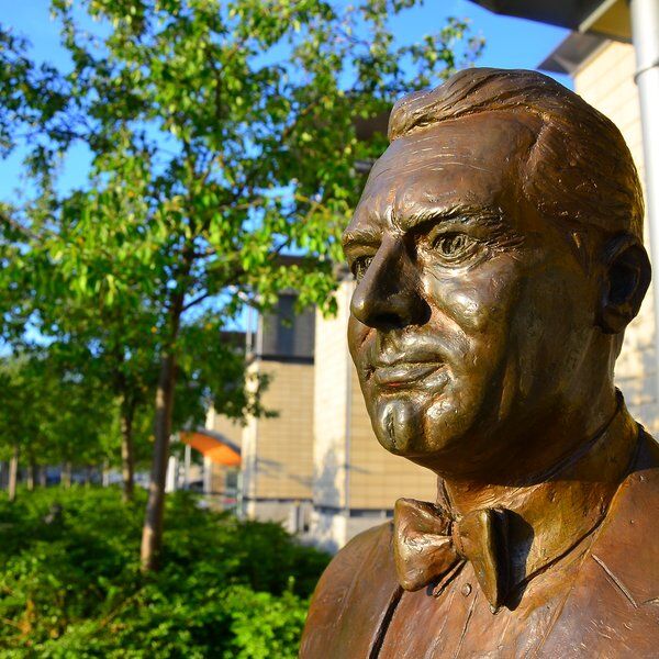 Celebrating Cary Grant in Bristol