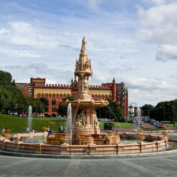 Doulton Fountain