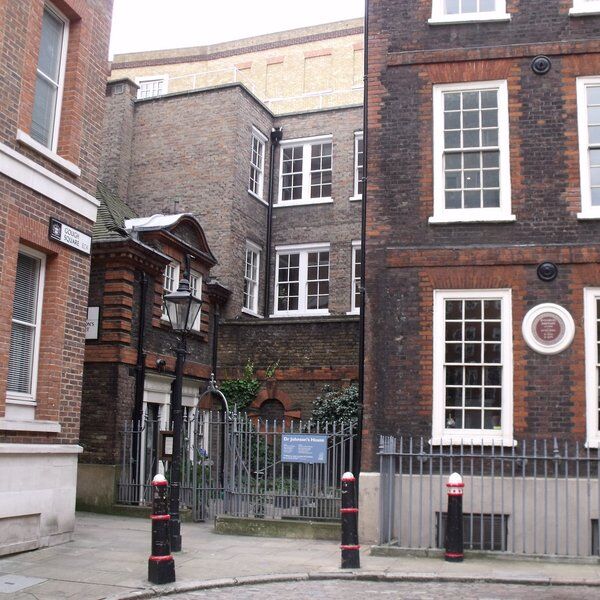 Dr Johnson's House_Outside_View_03