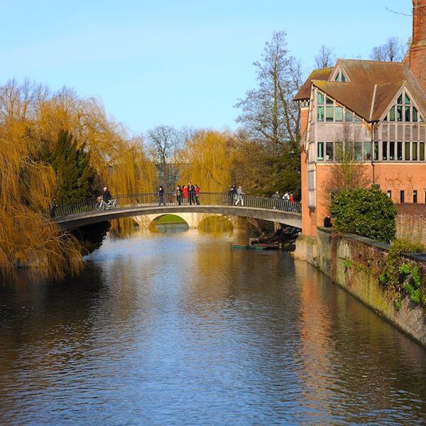 Garret Hostel Bridge