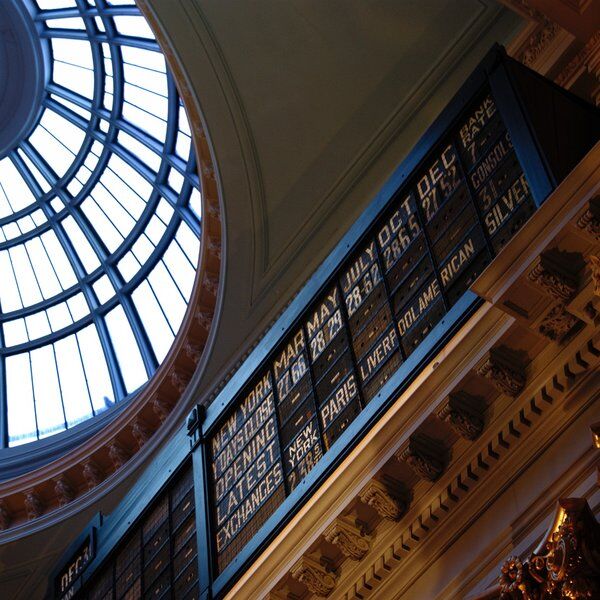 Royal_Exchange_Theatre_Manchester_Interior_02