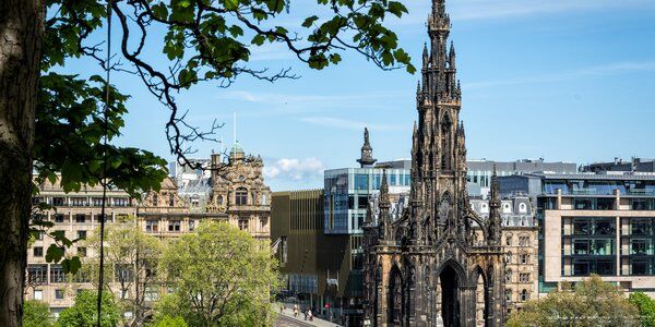 Scott Monument 2