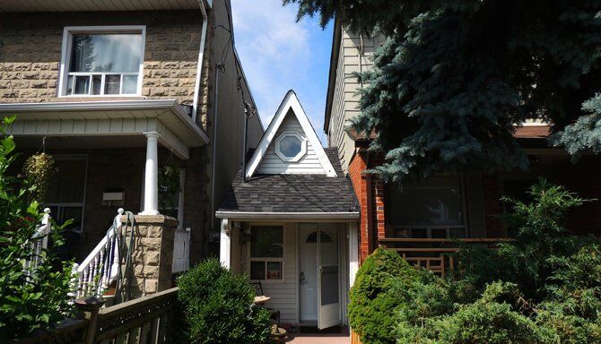 Smallest House in Toronto