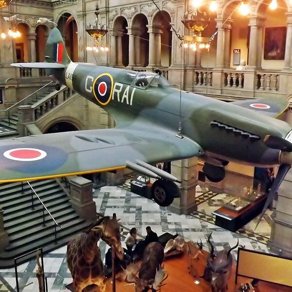 Spitfire LA198 7