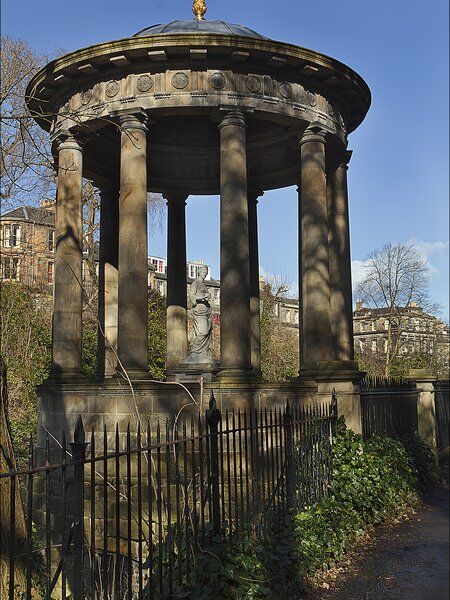 St Bernard's Well 2
