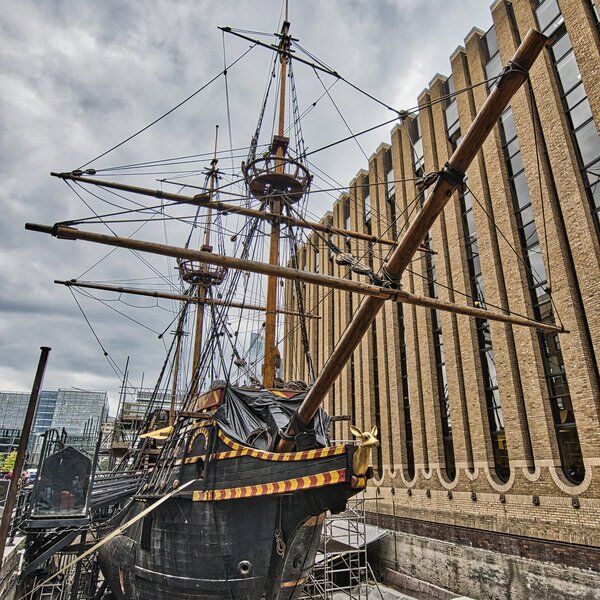 TheGoldenHinde_Bough_Building