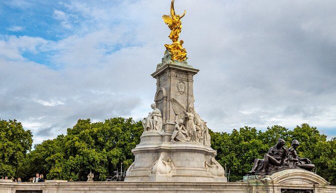 Victoria Memorial