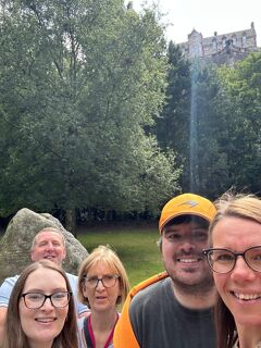 Six People, Zero Clue