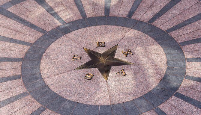 Scavenger & Treasure Hunt Scavenger & Treasure Hunt