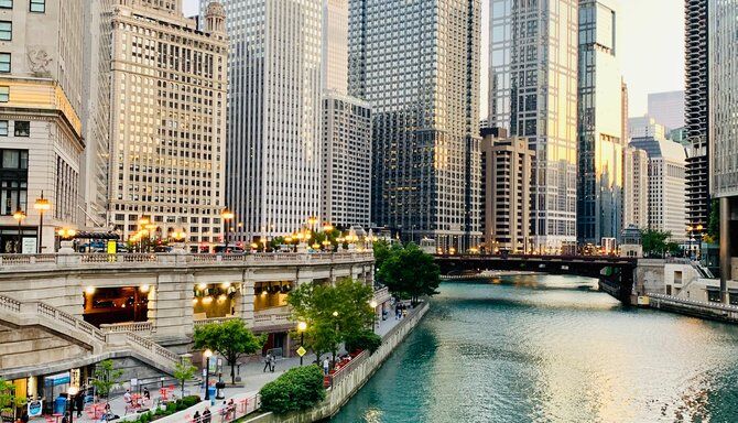 Scavenger hunts around Chicago