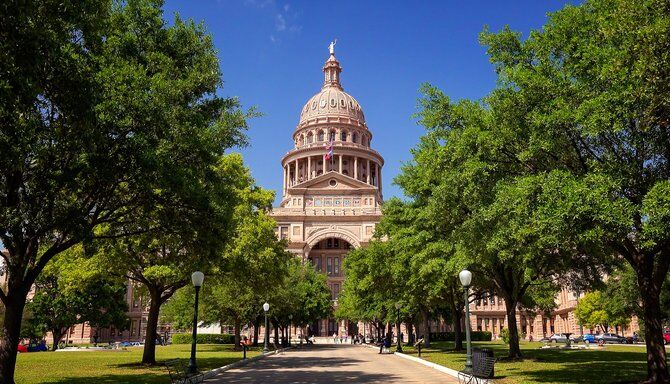 Scavenger & Treasure Hunt Scavenger & Treasure Hunt